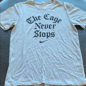 Nike men’s shirt sleeve  tee